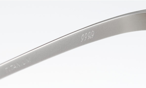 999.9/フォーナインズ